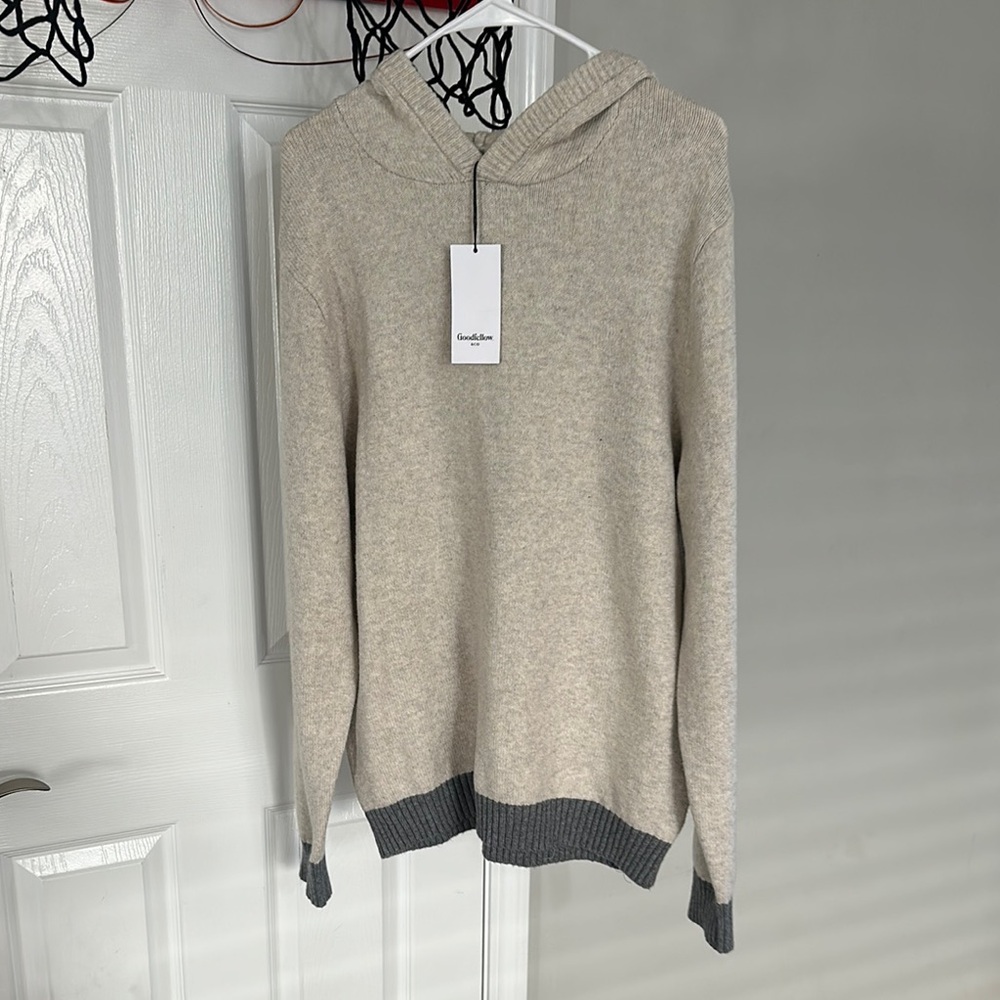 Goodfellow & Co Men's Beige Sweater with Gray Accents